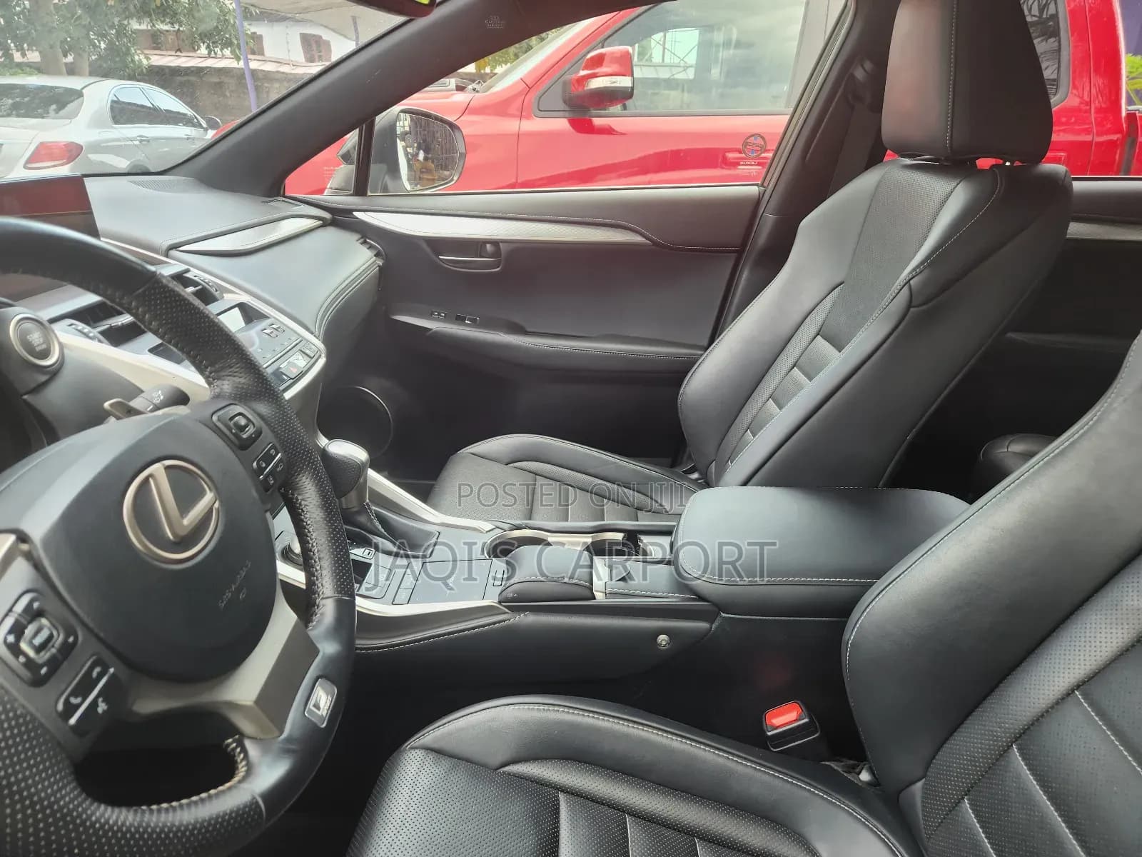 Lexus NX 300h White thumbnail 3