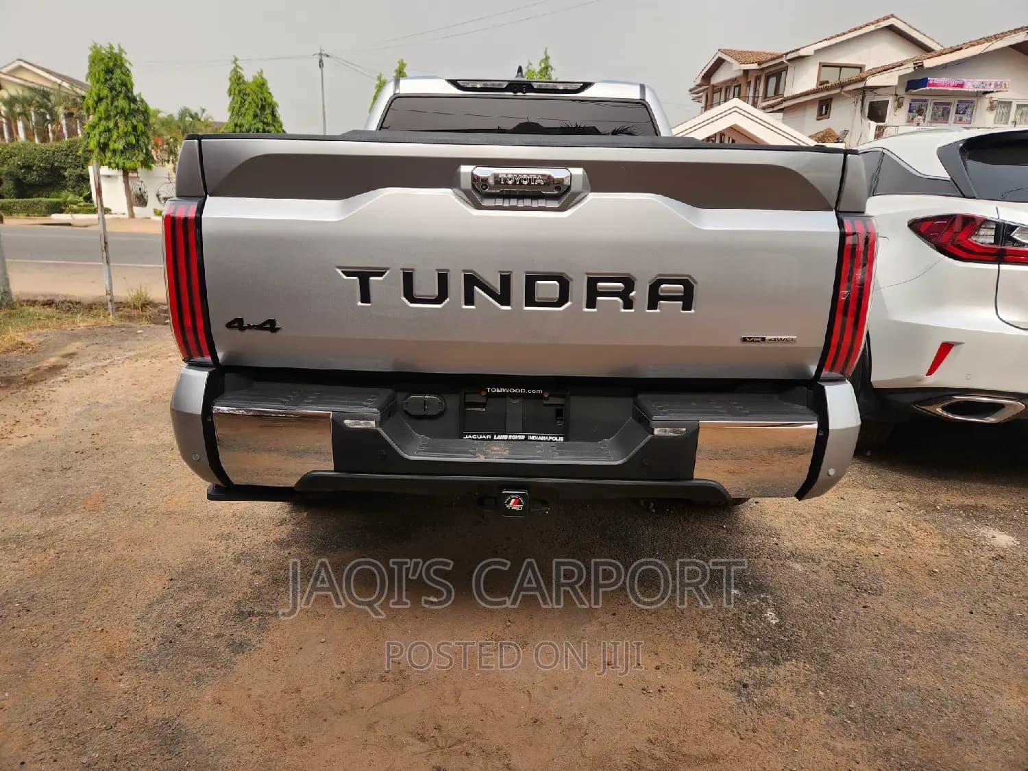 Toyota Tundra  Silver thumbnail 6