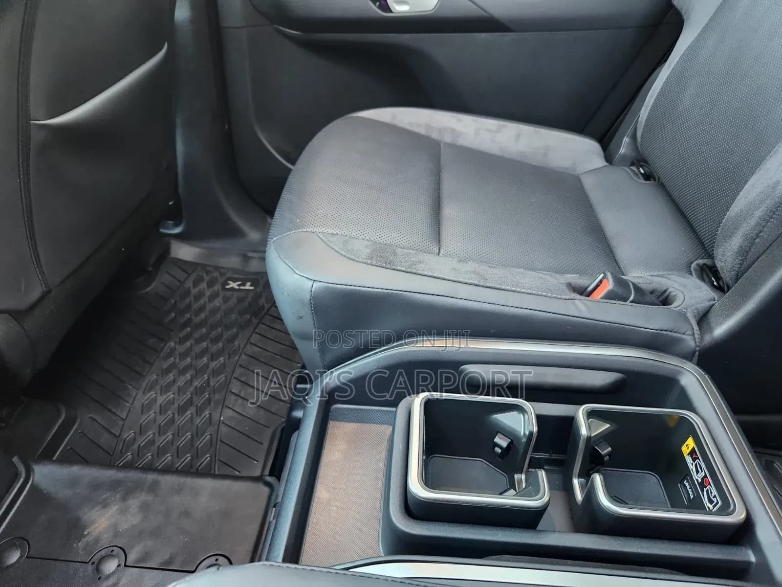 Lexus TX TX 500h AWD 2024 Matt Black thumbnail 5