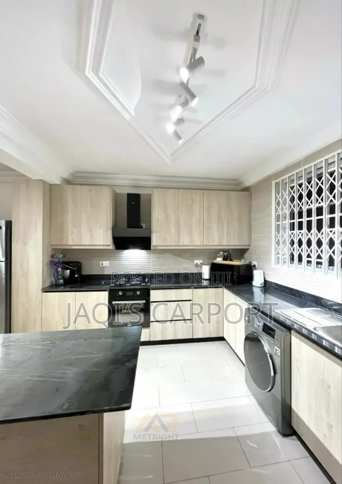 4 Bedroom Duplex  thumbnail 3